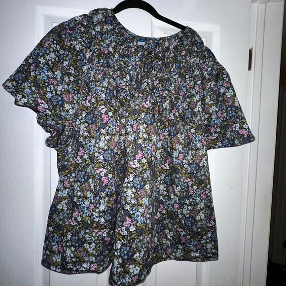 Old Navy Blue Floral Short Sleeve Blouse 4XL with Keyhole Detail - Picture 1 of 5